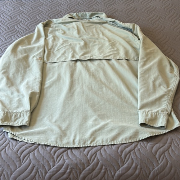 🎣 Bass Pro Shops Sage Green Casual Button Down Lightweight Shirt - Picture 8 of 10